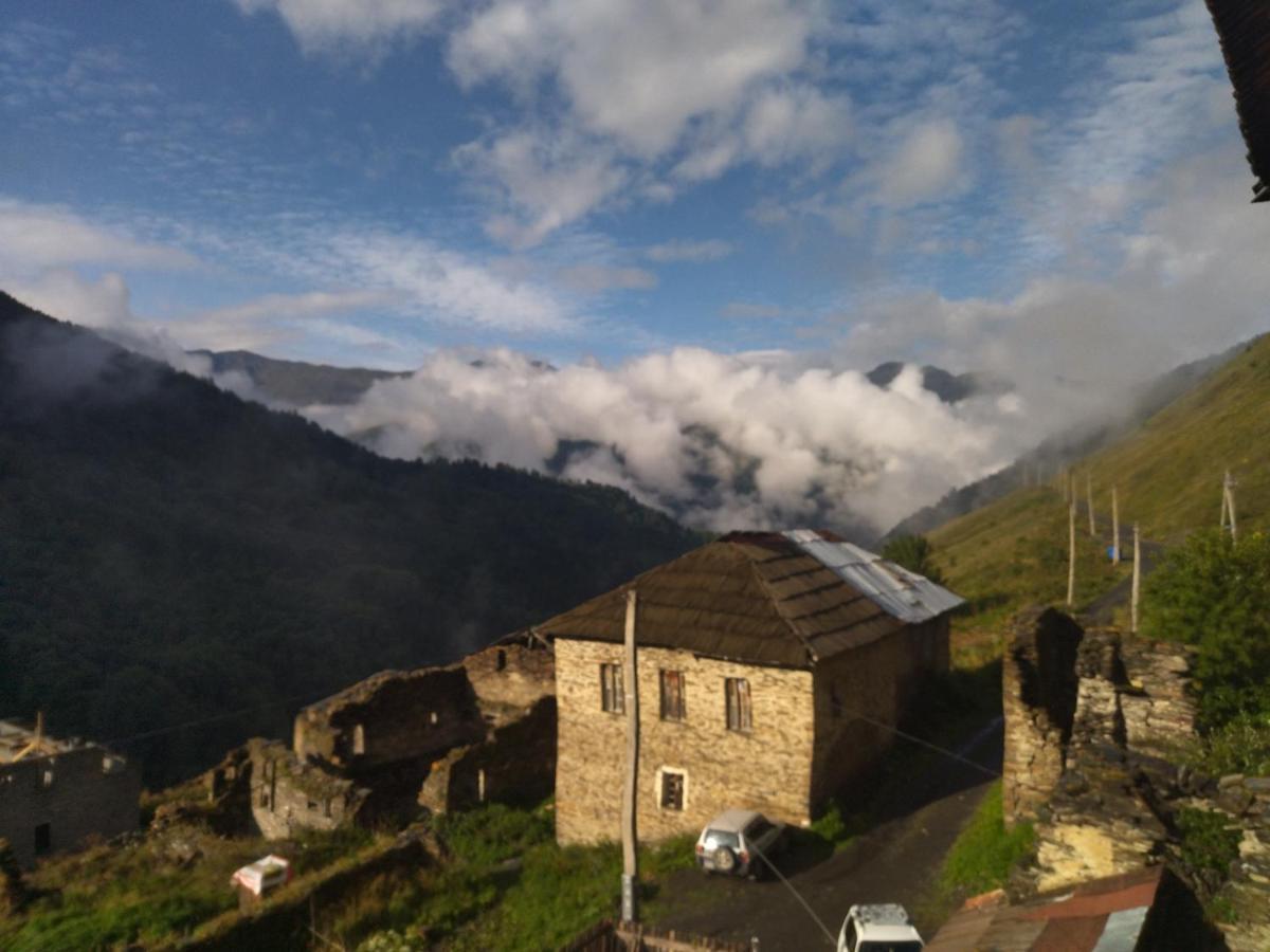 Century House Of Larisa Otel Mestia Dış mekan fotoğraf
