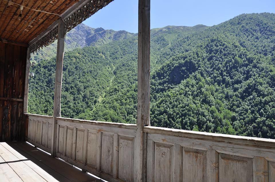 Century House Of Larisa Otel Mestia Dış mekan fotoğraf